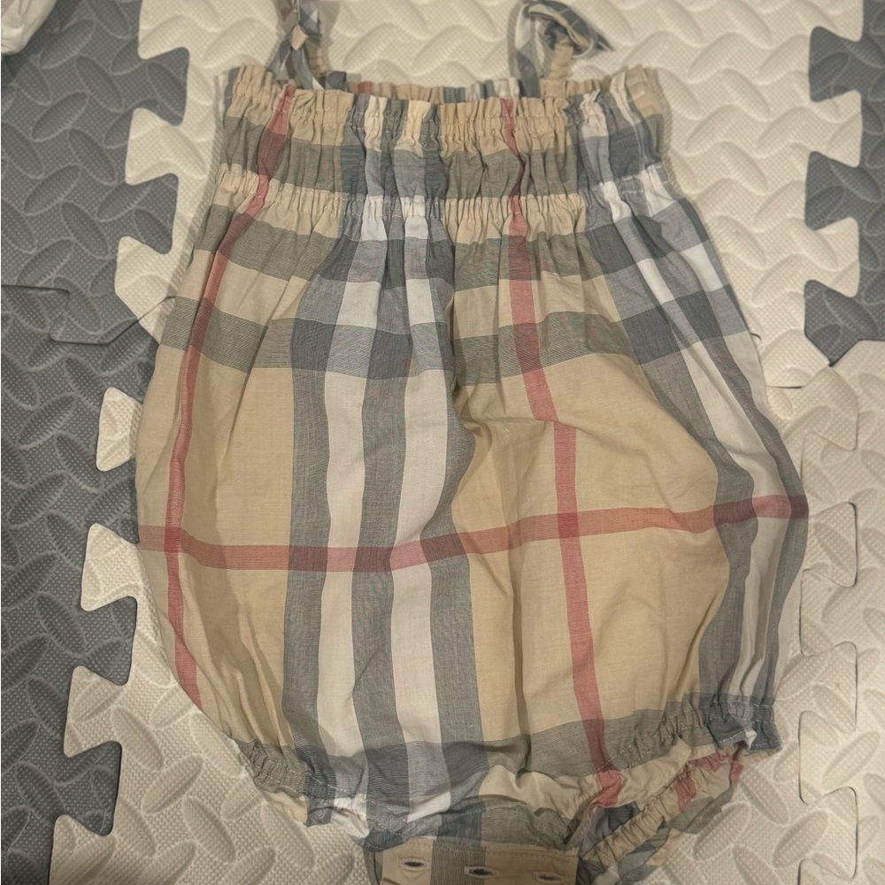 Burberry romper
